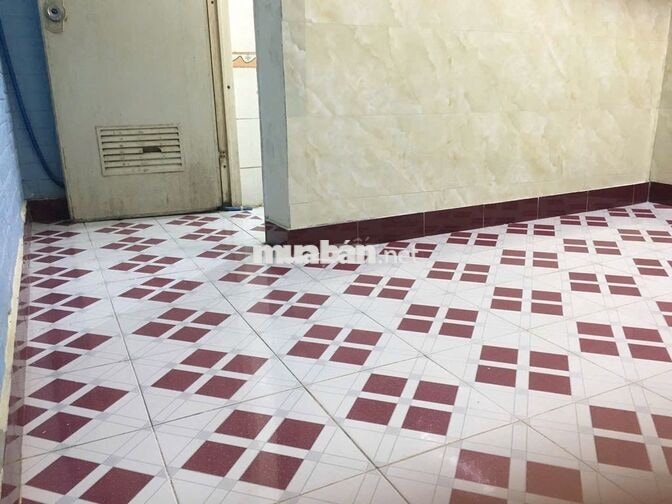 Phòng trọ giá rẻ, wc riêng, gần cổng xe lửa số 6
