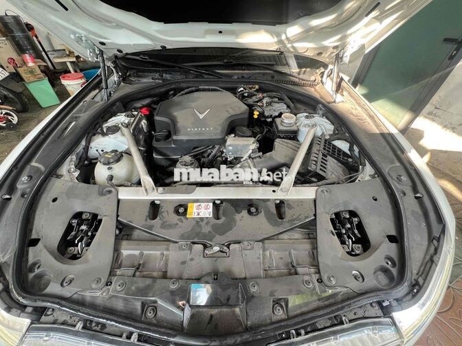 VinFast Lux A2.0 2022 Plus 16800 km Trắng