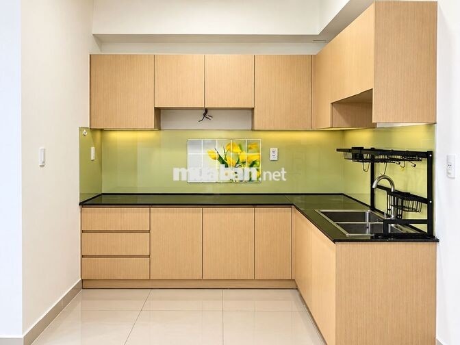 CHO THUÊ CĂN HỘ ORIENTAL PLAZA 2PN 2WC 78M² – NHÀ TRỐNG – 11 TR/THÁNG