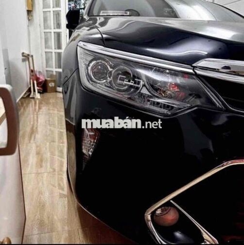 Toyota Camry 2018 5 chỗ Đen