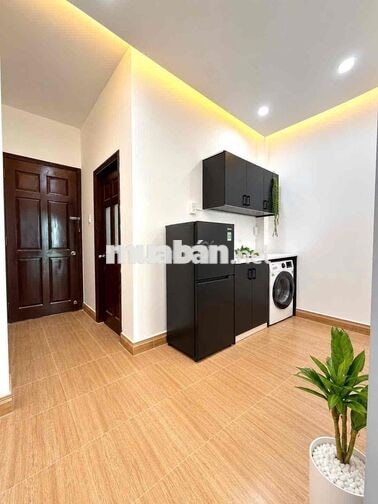 Dự án mới Q10 - Ban công thoáng - Máy giặt riêng