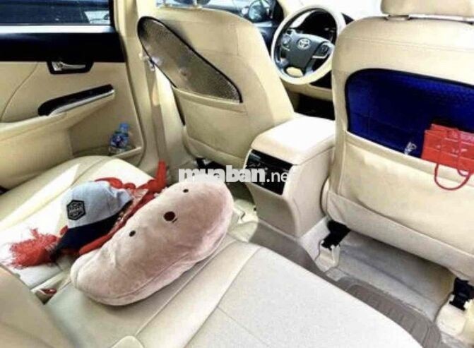 Toyota Camry 2018 5 chỗ Đen