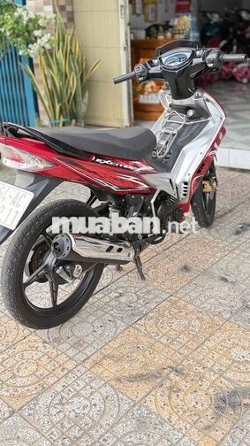 Yamaha Exciter màu Đỏ bạc