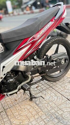 Yamaha Exciter màu Đỏ bạc