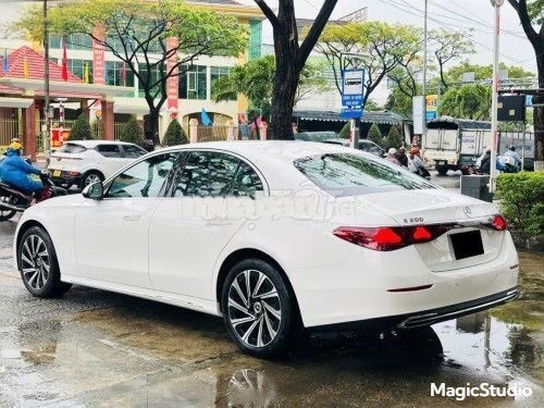 Xe Mercedes Benz E class E200 Exclusive 2025