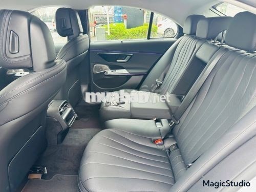 Xe Mercedes Benz E class E200 Exclusive 2025