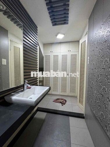 NGUYÊN CĂN BÙI QUANG LÀ 5PN 4WC
