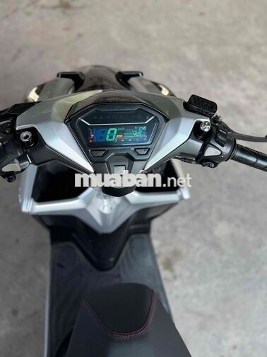 HONDA VARIO 150 BẠC ĐEN