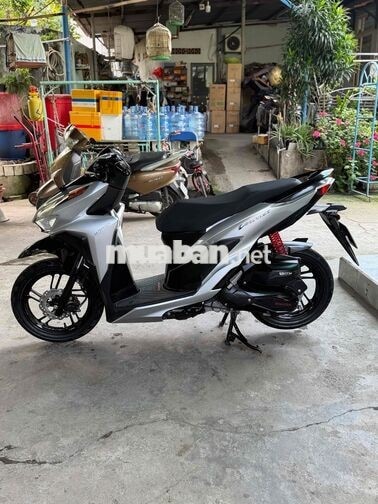 HONDA VARIO 150 BẠC ĐEN