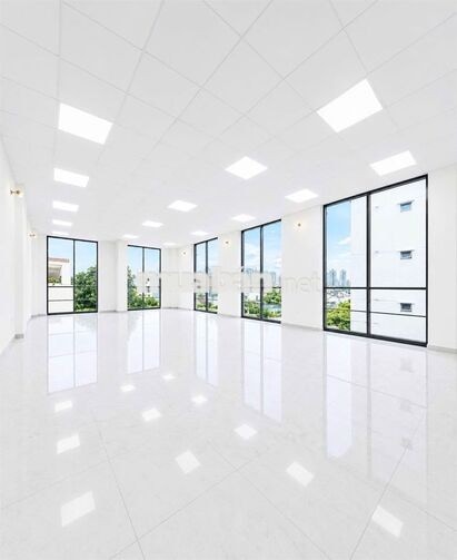 CĂN GÓC ĐƯỜNG HOA -  Hoa Phượng, P.2, PN - Có hầm, TM, DTSD 500m2
