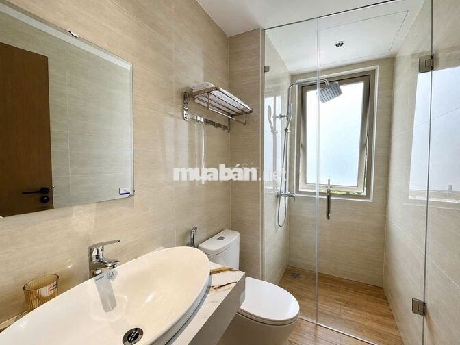 TRỐNG 01/11 CĂN HỘ 1PN - BAN CÔNG, BÀN LÀM VIỆC - GẦN SÔNG, YÊN TĨNH