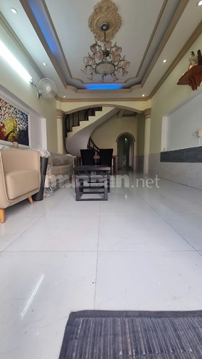 Nhà HXH Lâm Văn Bền 4x20 3 Tầng 3PN 4WC nhà trống giao ngay
