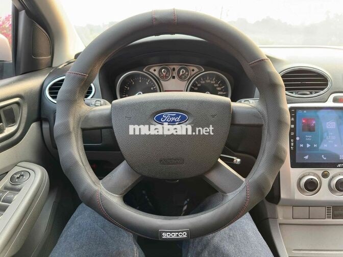 Ford Focus số tự động đẹp xuất sắc độ full đồ chơi