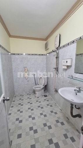 Nhà HXH Lâm Văn Bền 4x20 3 Tầng 3PN 4WC nhà trống giao ngay