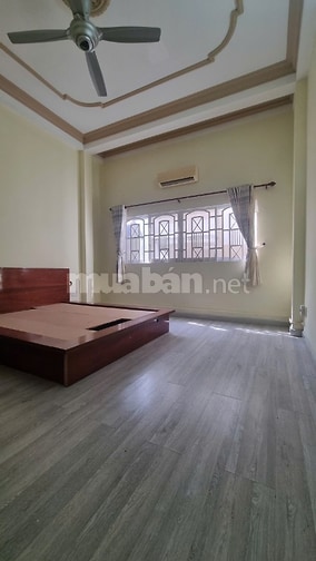 Nhà HXH Lâm Văn Bền 4x20 3 Tầng 3PN 4WC nhà trống giao ngay