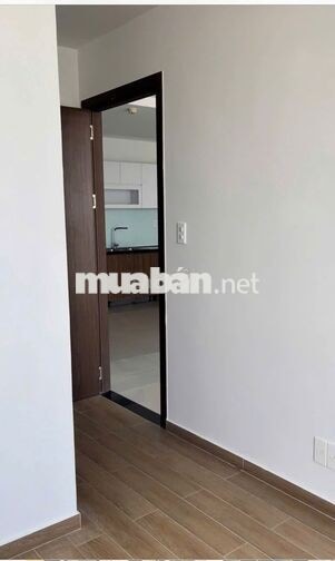 Pass thuê chung cư Phú đông Premier 2pn - 2wc, nt cơ bản, giá: 7tr5