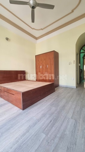 Nhà HXH Lâm Văn Bền 4x20 3 Tầng 3PN 4WC nhà trống giao ngay