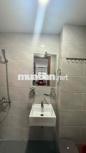 thuê căn góc 2 phòng đủ nội thất chỉ 6,5tr/ tháng