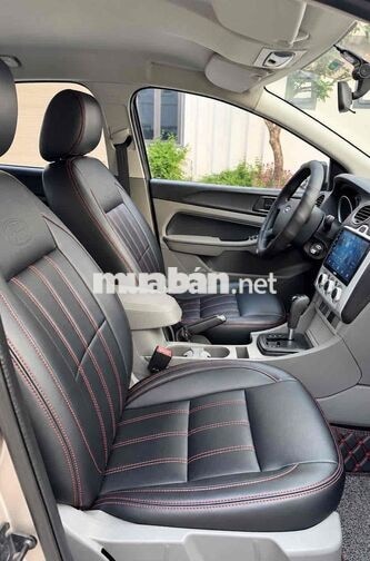 Ford Focus số tự động đẹp xuất sắc độ full đồ chơi