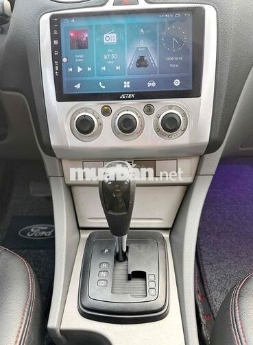 Ford Focus số tự động đẹp xuất sắc độ full đồ chơi