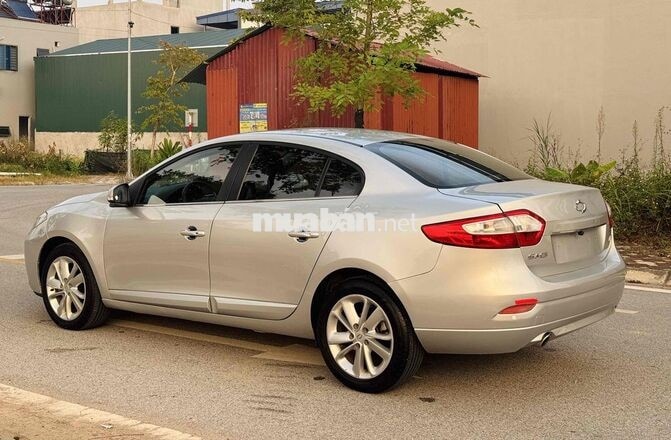 Renault SM3 LE 5 chỗ Xăng Tự động Bạc