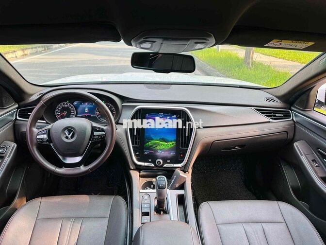 VinFast Lux A2.0 2021 Base 6.8 vạn km Trắng