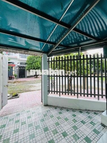 Nhà Nguyên Căn Ngay Q8 Gần ĐH Văn Hiến, ĐH UEH Cơ Sở N
