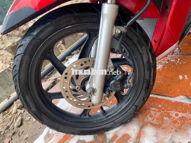 Honda Vision màu đỏ bks 29C1 192.01 zin chất 9tr