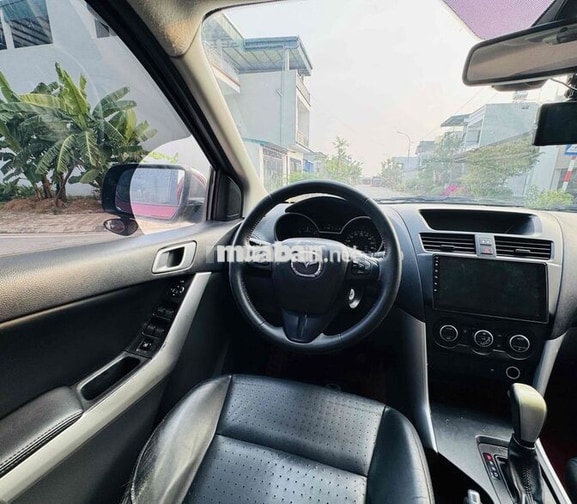 Mazda BT-50 5 chỗ Tự động Dầu đỏ