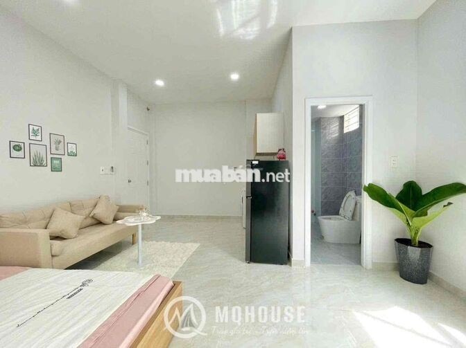 Studio Cửa Sổ Trời Siêu Thoáng, Full NT Có Máy Giặt Riêng, Gần Etown