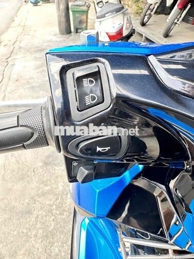 Honda Air Blade 125cc xanh đen mới 98%