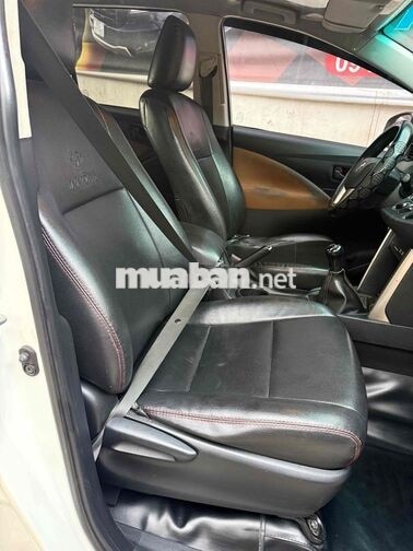 Toyota Innova 2018 2.0E Trắng