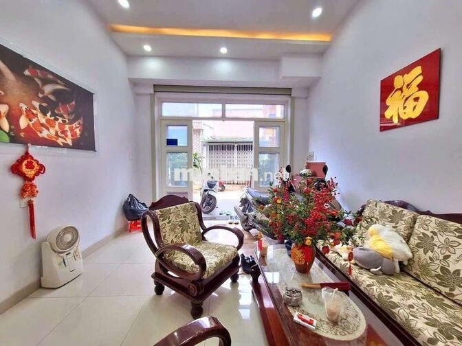 Nhà hẻm xe tải Thống Nhất 4x20m 4 tấm 4pn full nội thất
