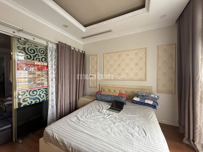 Bán gấp chung cư Royal Citi 72A Nguyễn Trãi, Dt 125m2, chào 15 tỷ.