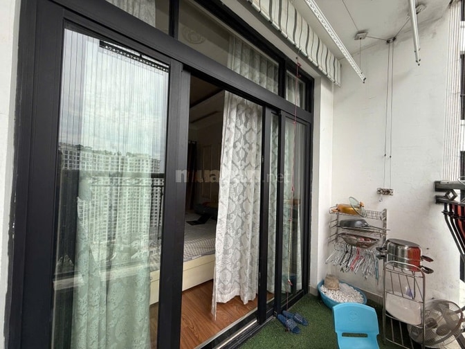 Bán gấp chung cư Royal Citi 72A Nguyễn Trãi, Dt 125m2, chào 15 tỷ.