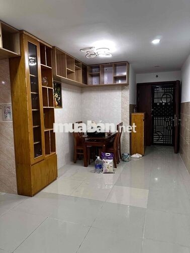 Cho thuê căn hộ 2pn full nt, bancol, chung cư Moscow