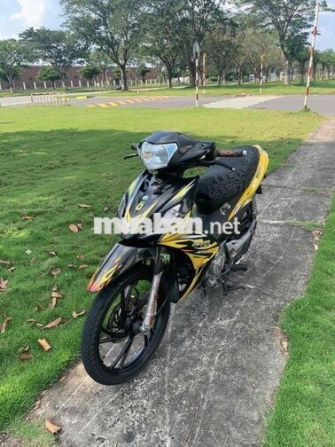 Suzuki Axelo 2014 màu vàng đen