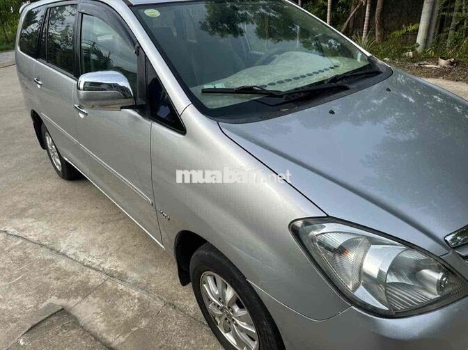 Toyota Innova 2009 G 8 chỗ Bạc