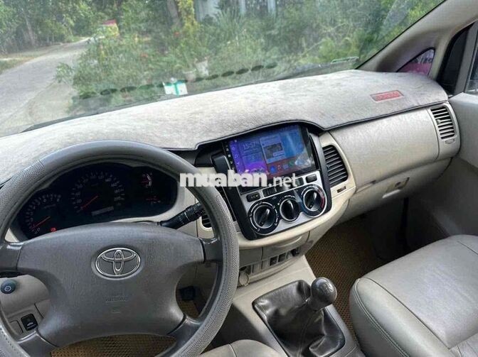 Toyota Innova 2009 G 8 chỗ Bạc