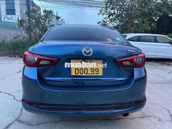 Mazda Mazda 2 11053 km Xanh