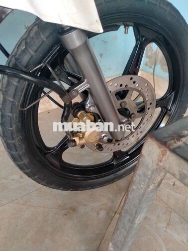 YAMAHA SIRIUS MÀU TRẮNG ĐEN