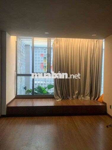 CHO THUÊ NHÀ CÓ THANG MÁY- 4 TẦNG-  CÁCH NGUYỄN THỊ THẬP 10M -50tr/th