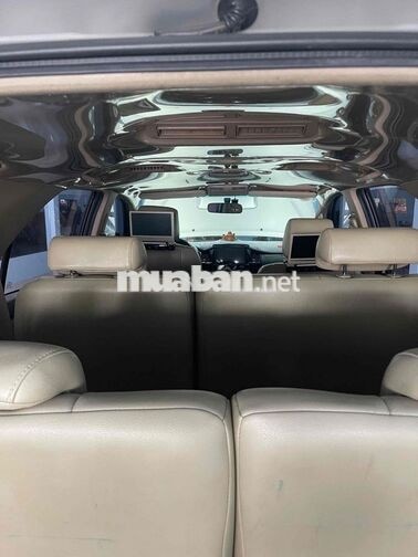 Toyota Fortuner 2016 7 chỗ màu Bạc