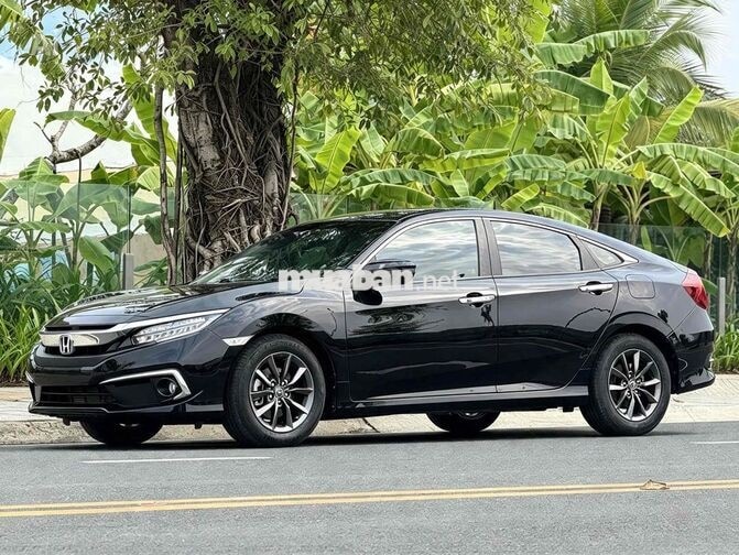 Honda Civic 2021 1.8G Đen