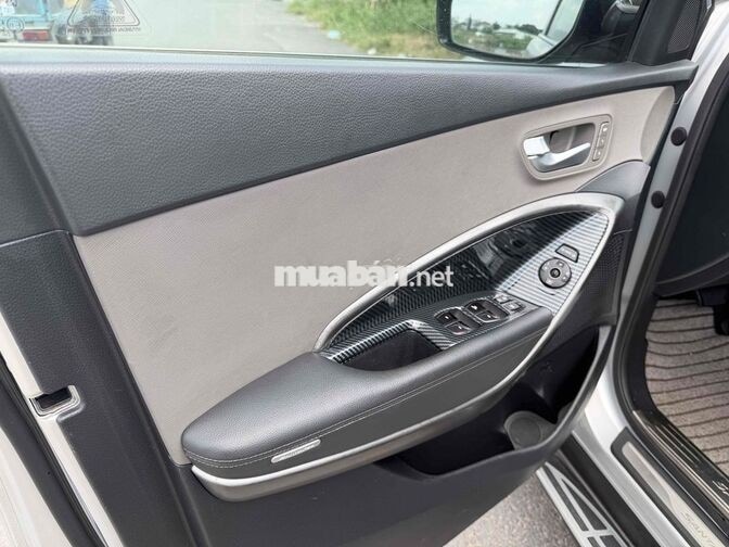 Hyundai Santa Fe 2016 Dầu Tự động Bạc ngay chủ bán