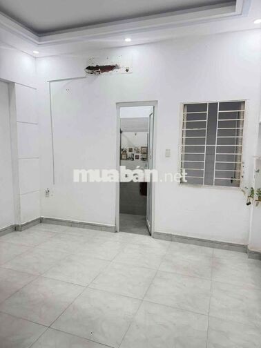 NHÀ 3 LẦU SÂN THƯỢNG 4PN HẺM 8M NGAY CHỢ MINH PHÁT