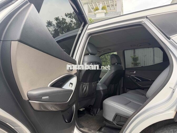 Hyundai Santa Fe 2016 Dầu Tự động Bạc ngay chủ bán