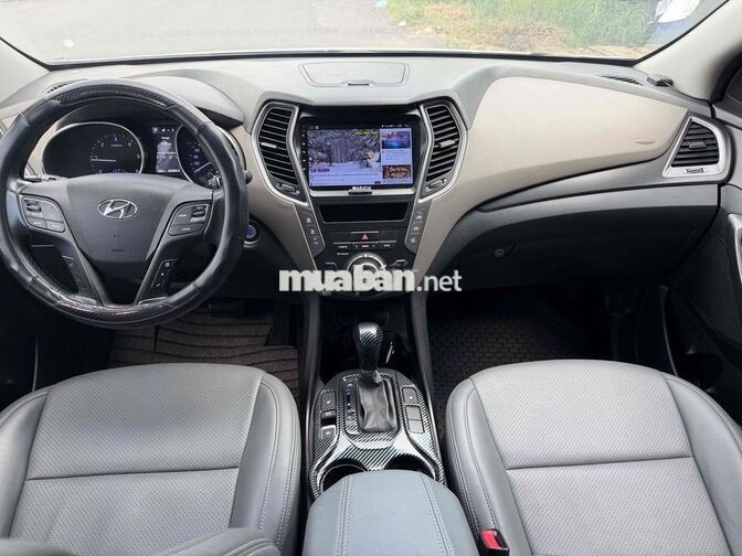Hyundai Santa Fe 2016 Dầu Tự động Bạc ngay chủ bán