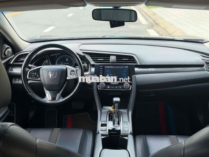 Honda Civic 2021 1.8G Đen
