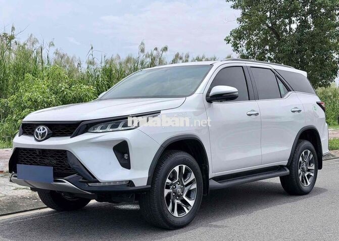 Toyota Fortuner 2025 Legender 2.4L 9000km